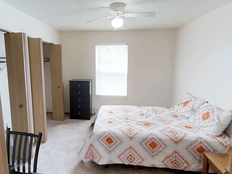 1302 Brighton Dr — Photo 11
