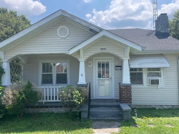 1412 Nutwood St, Bowling Green, KY 42104
