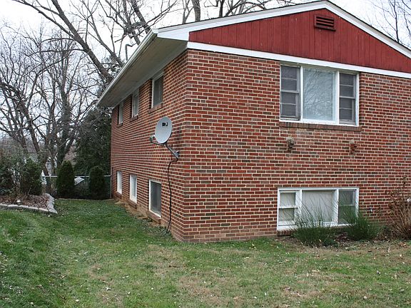 4th image of 312 Reading Ave