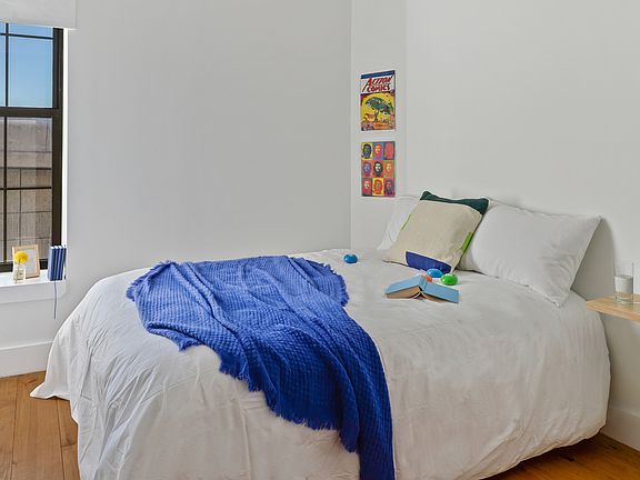4th image of 733 Meeker Ave #2F