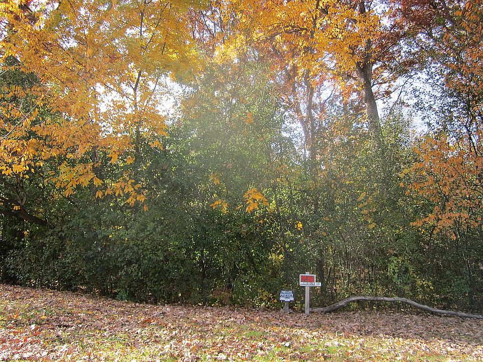 1st image of 1033 Rosewood Dr