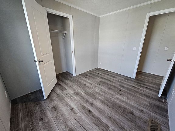 5th image of 2837 Sakey Dr