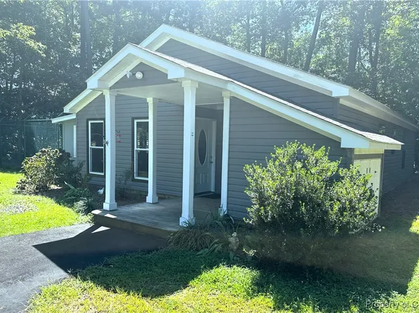 53 Porpoise Cove Ln, Deltaville, VA 23043