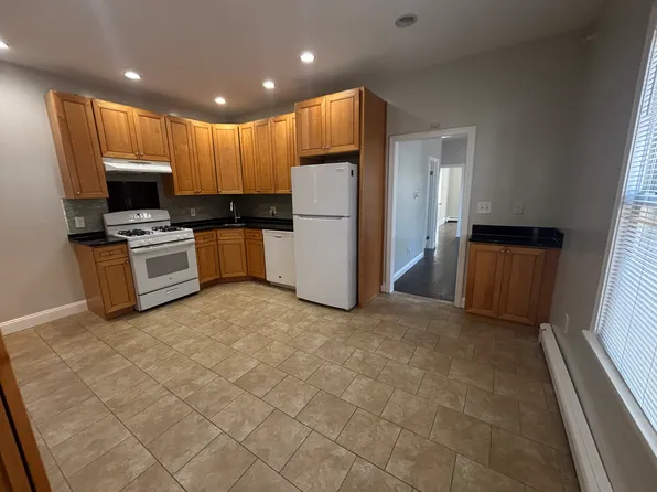 23 Everett Ave, Somerville, MA
