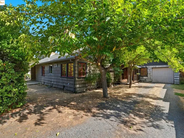 156 Lancaster Rd, Walnut Creek, CA 94595