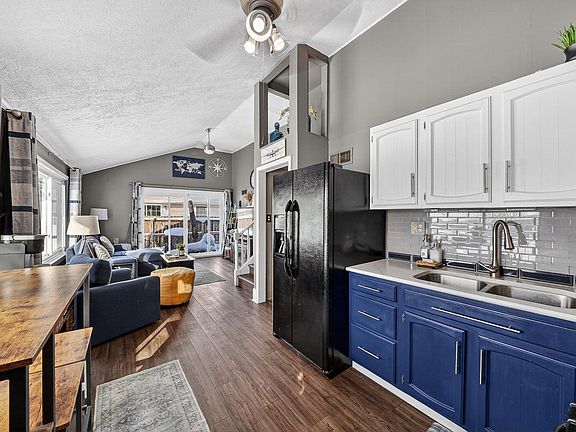 5th image of 2424 Normandy Dr