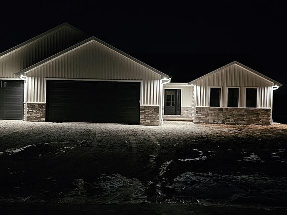 2nd image of N9208 Homestead Ln