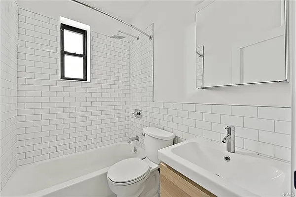 Rented by Weichert Realtors House & Home | media 17