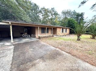 1500 Denton Rd, Dothan, AL 36303