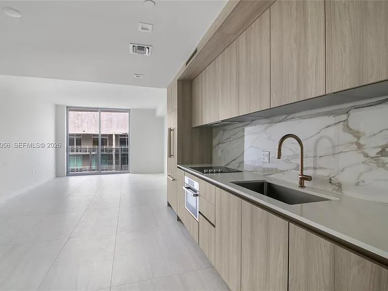 77 SE 5th St #4208 — Photo 10