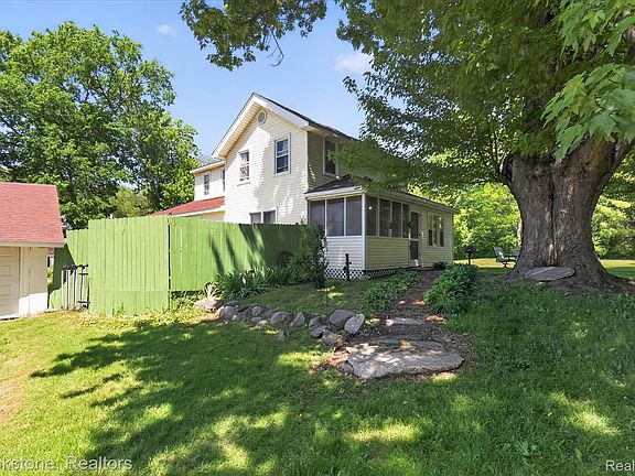 4th image of 9455 Andersonville Rd