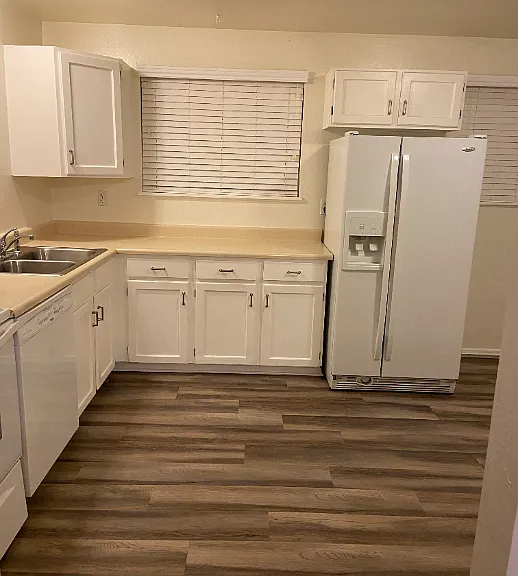 11156 W Wisconsin Ave — Photo 6