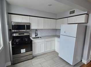 132 Walnut St FLOOR 2, Newark, NJ 07105