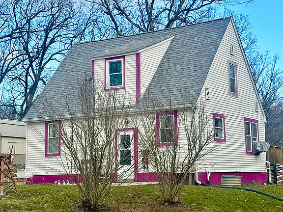 2nd image of 716 Glen Ave