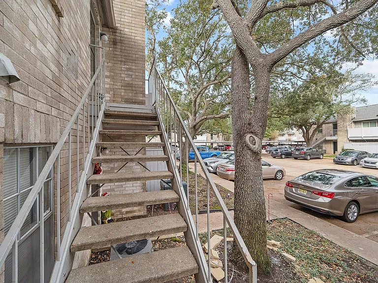 10733 Braes Bend Dr #10733 — Photo 4