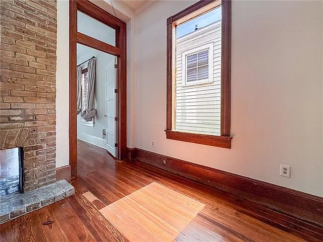 4904 Perrier St — Photo 10