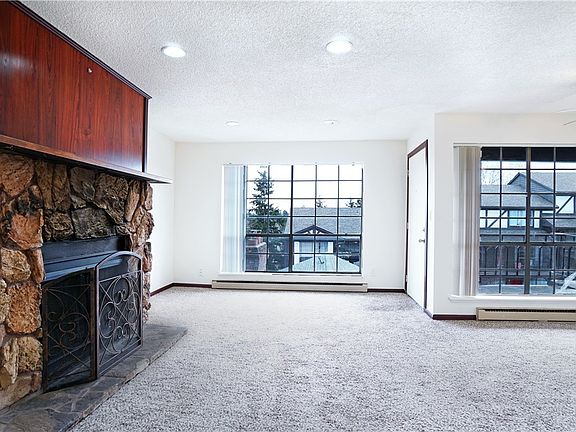 4th image of 3425 S 176th St Unit 256