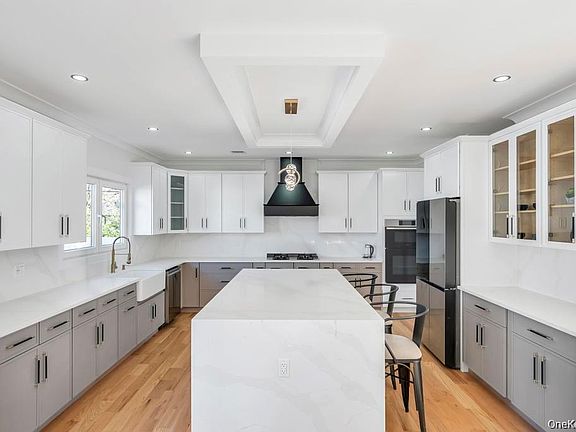 2nd image of 143 Farmedge Road