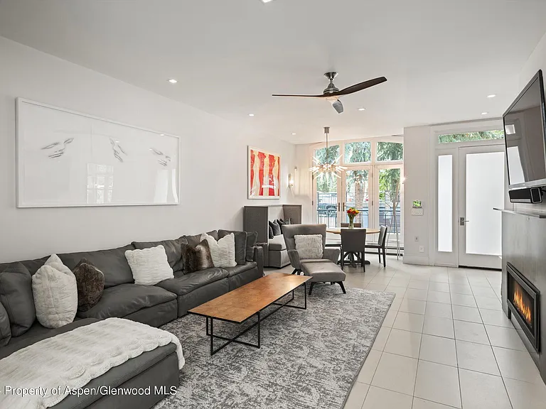 812 E Cooper Ave — Photo 7