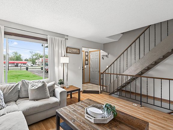 3rd image of 2116 Coon Rapids Blvd NW