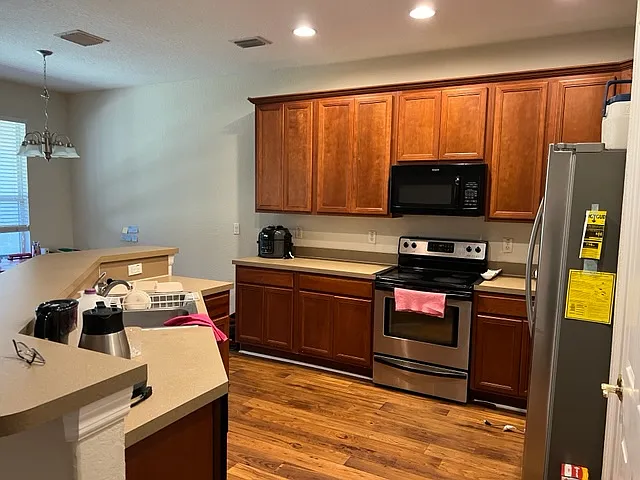 3916 Silverlake Way — Photo 6