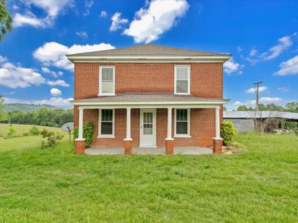 7307 Old Franklin Tpke, Glade Hill, VA 24092