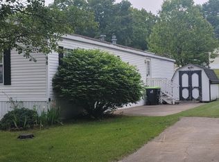 1133 Yeomans St #98, Ionia, MI 48846