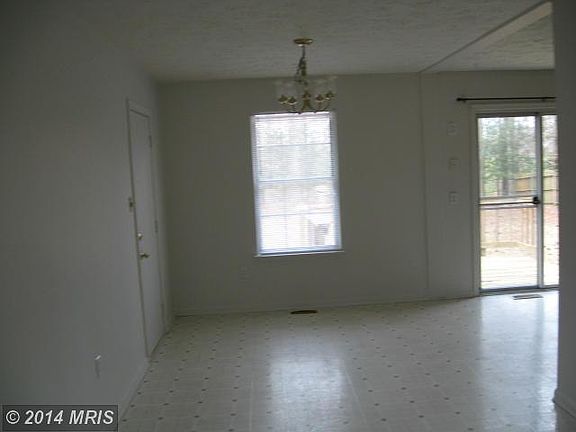 5th image of 21285 Scarborough Dr