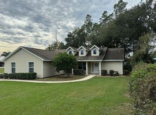 16624 Lake Smith Rd, Umatilla, FL 32784