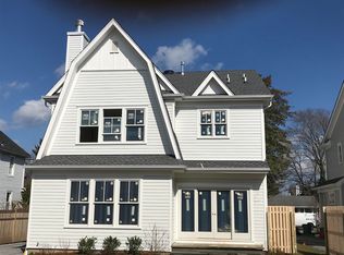 18 Center St, Rumson, NJ 07760