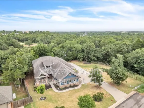 8651 Overlook Dr, Guthrie, OK 73044