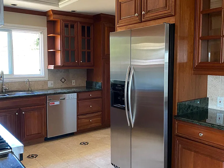 807 Bayview Way — Photo 8
