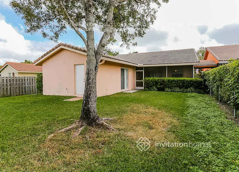 1662 NW 97th Ave — Photo 18