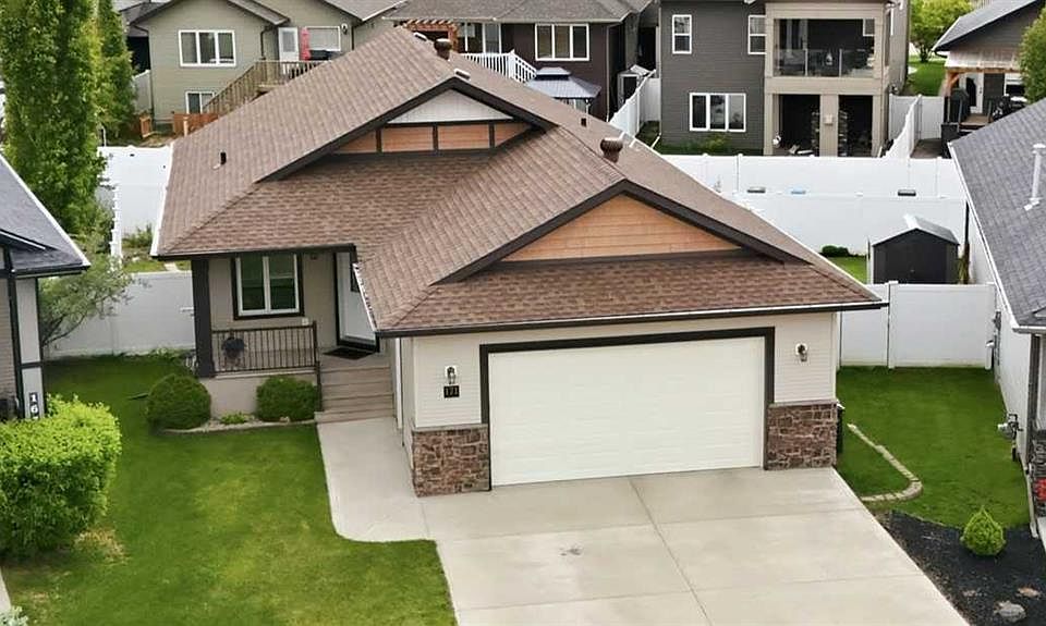 1st image of 171 W Voisin Close