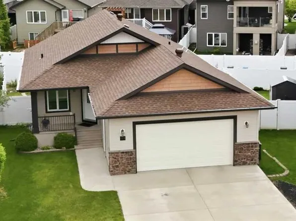 171 W Voisin Close, Red Deer, AB T4R 0M7