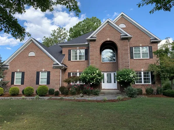 101 Rockford Dr, Lucasville, OH 45648