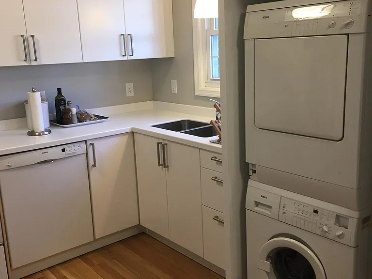 506 N Greensboro St #25 — Photo 3