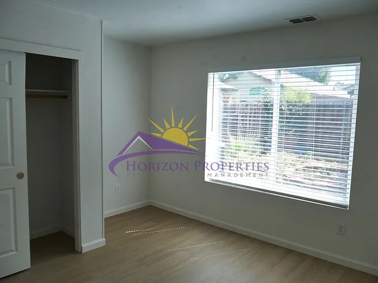 8893 Carmel Plaza Way — Photo 18