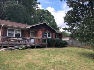 2906 Custer Dr, Greensboro, NC 27407