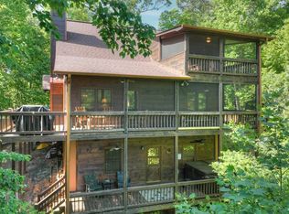 121 Crossrock Dr, Blue Ridge, GA 30513