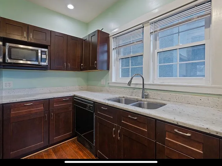 2139 W Touhy Ave #2 — Photo 6