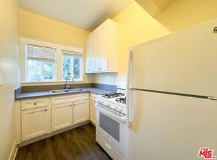 2517 W 6th St #1/2, Los Angeles, CA 90057