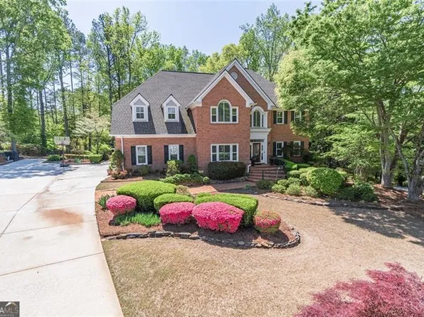 860 Cramac Dr, Lawrenceville, GA 30046
