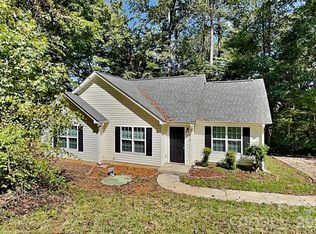 128 Julia St, Mount Holly, NC 28120