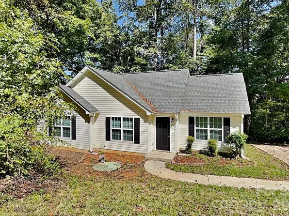 128 Julia St, Mount Holly, NC 28120