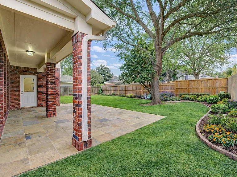 2327 Centerbrook Ln — Photo 45