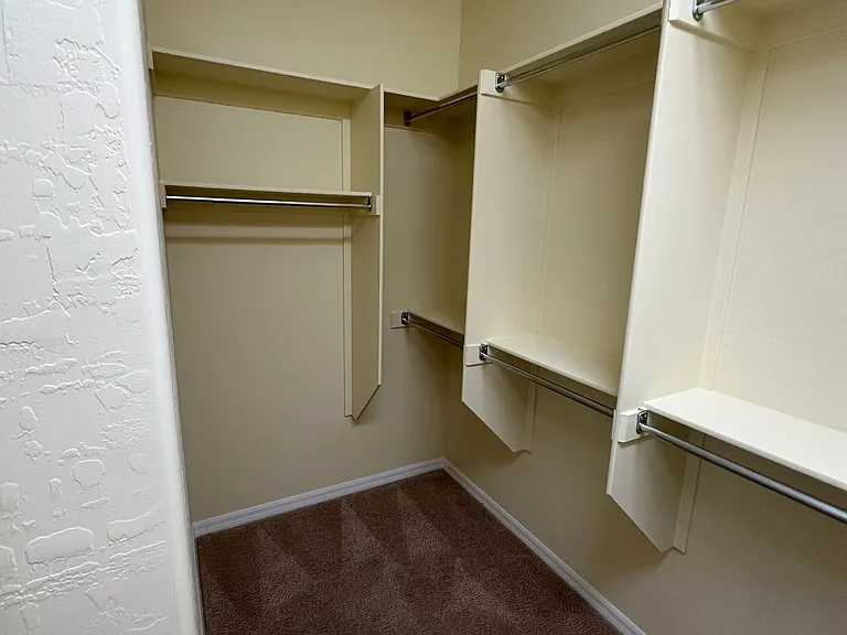 1319 Beehive Ln — Photo 11