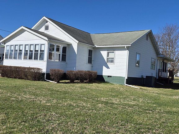 2nd image of 519 Wildwood Dr