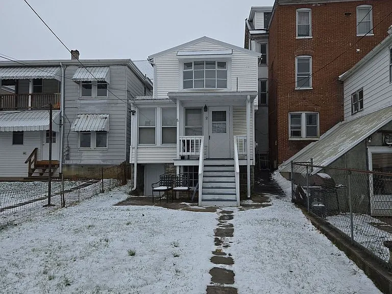 115 S Potomac St — Photo 23