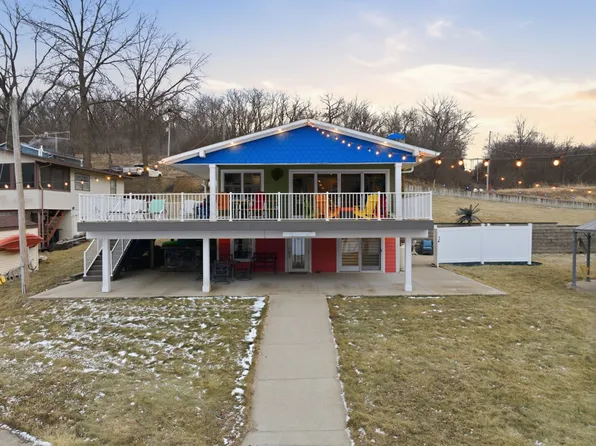 8314 Lakeshore Dr, Dexter, IA 50070